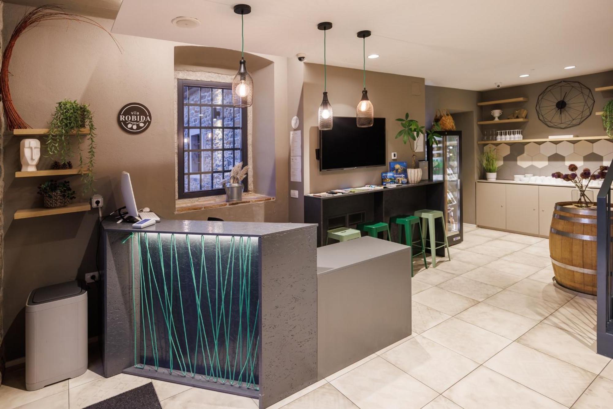 Vila Robida Rooms & Spa Črni Kal 외부 사진