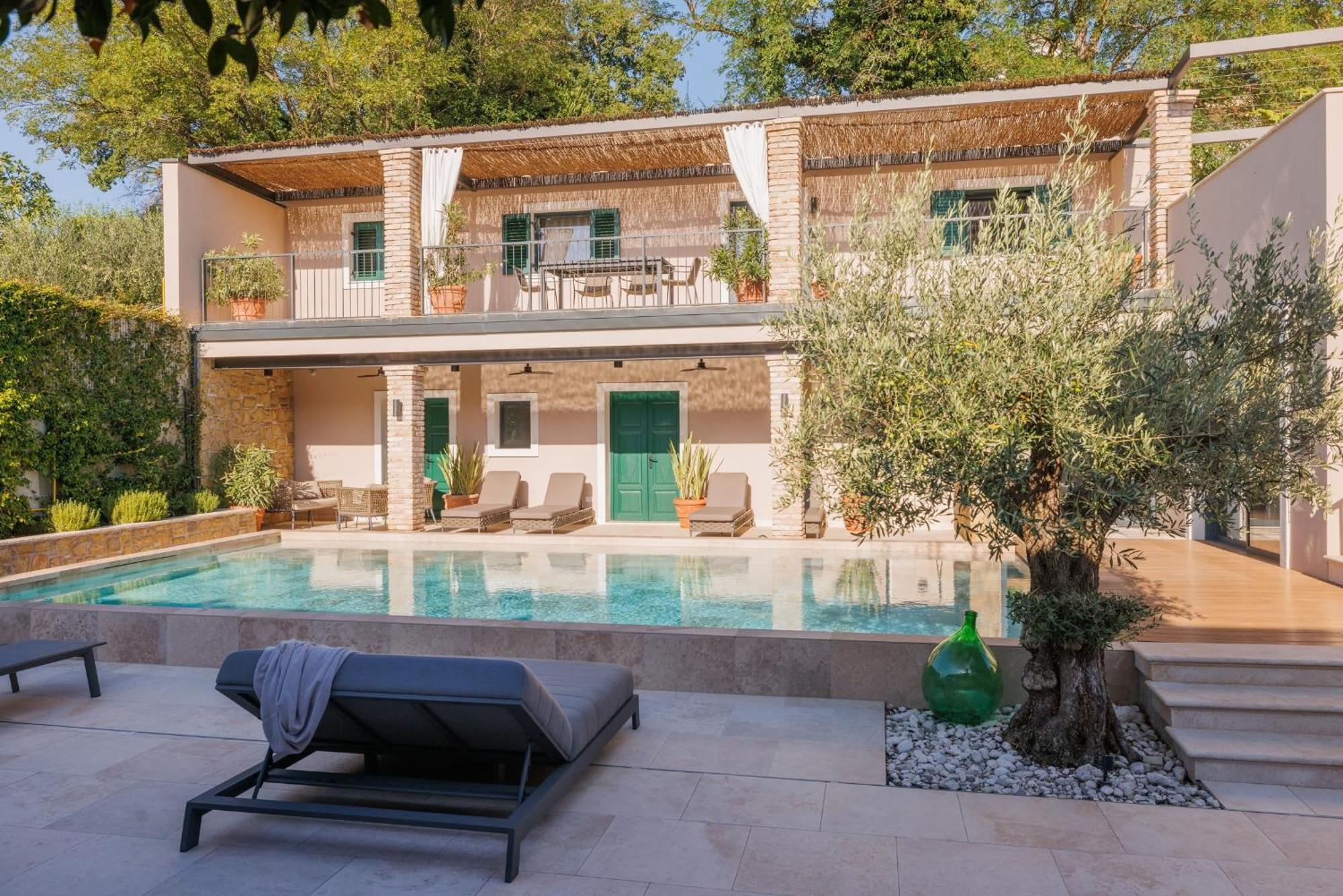 Vila Robida Rooms & Spa Črni Kal 외부 사진